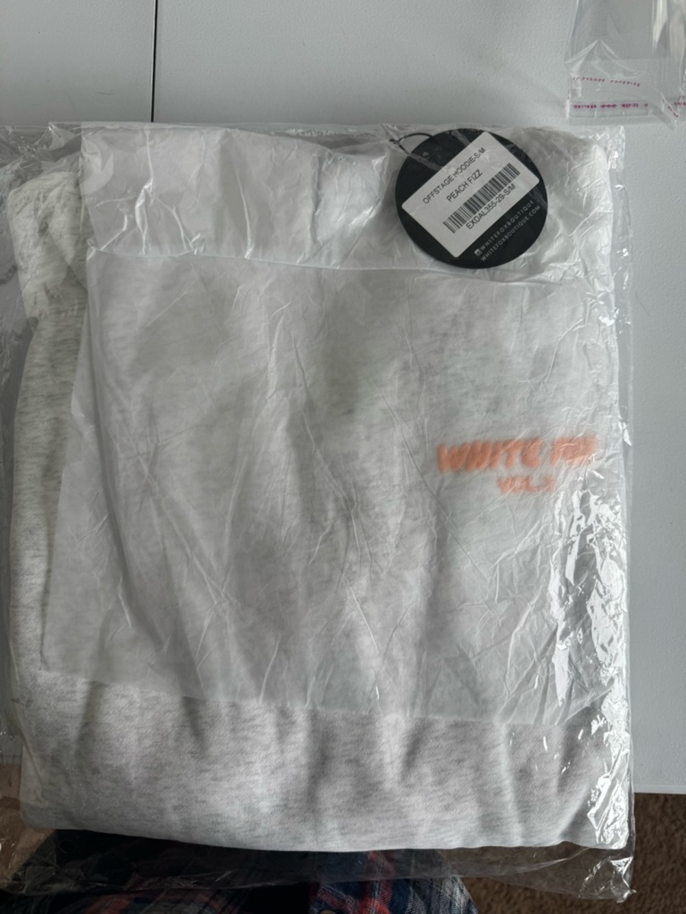 White Fox Boutique Offstage Hoodie - Peach Fizz Label NWT Size SM/M